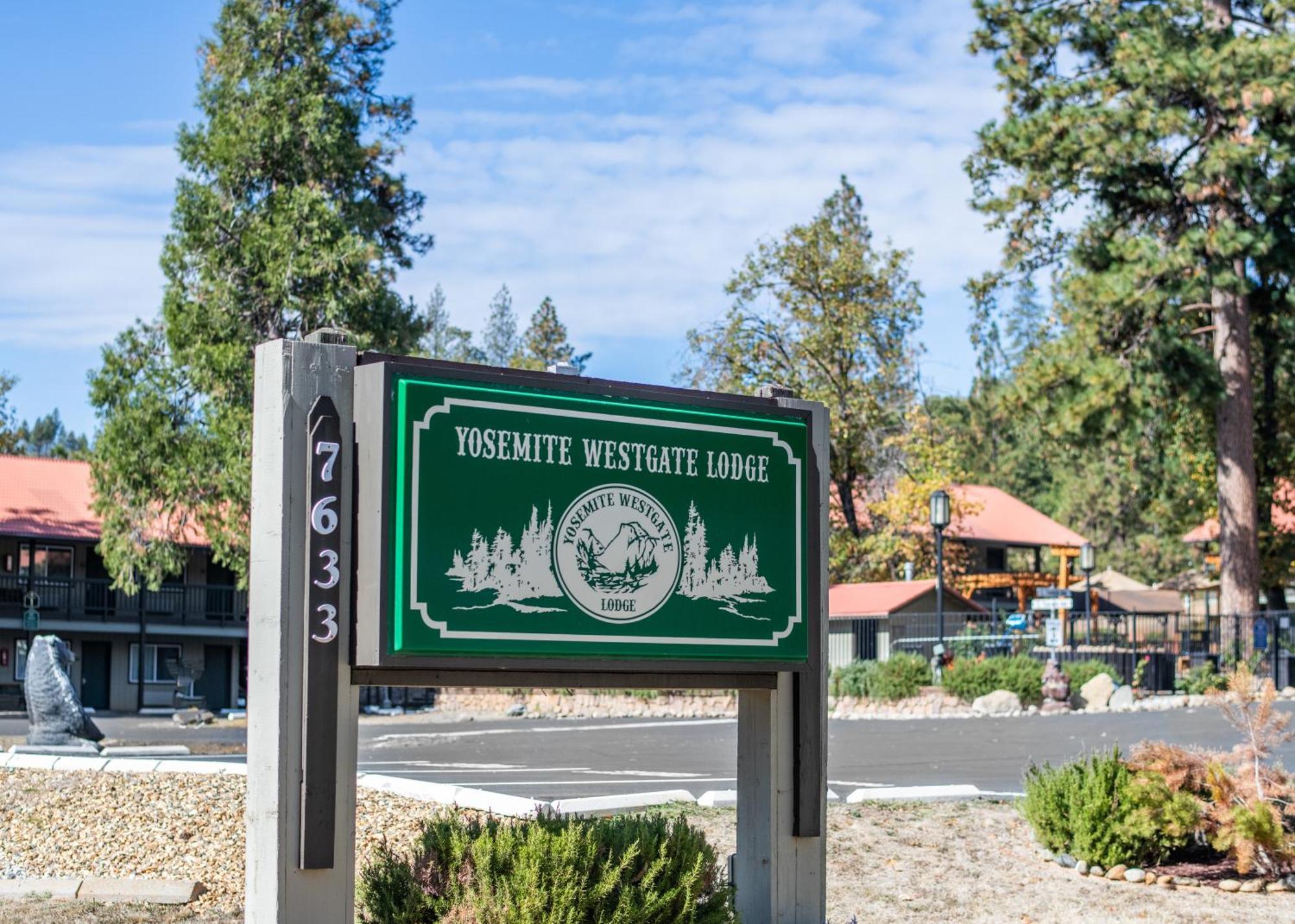 Yosemite Westgate Lodge Groveland Exterior photo
